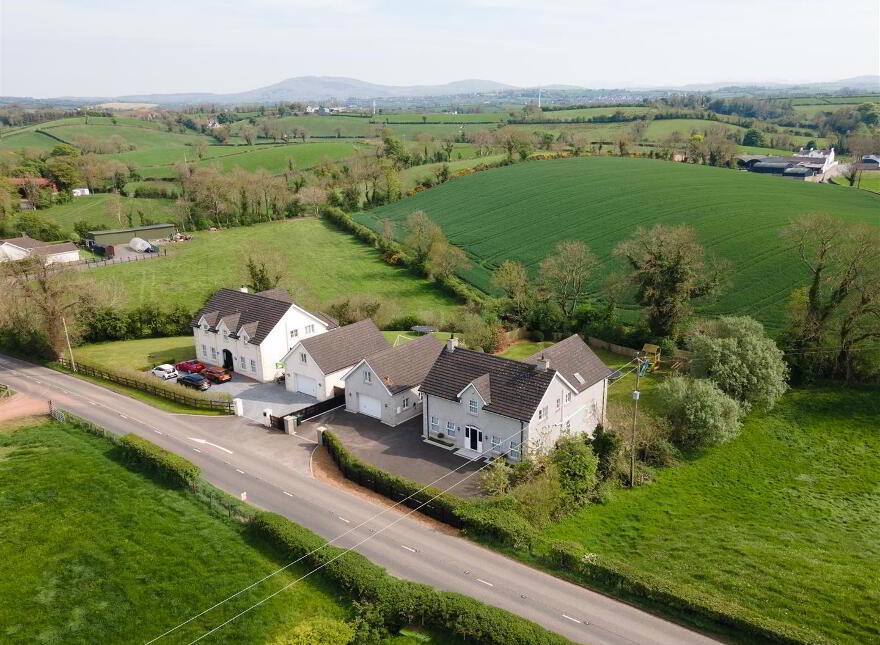 82 Ballynahinch Road, Dromore, BT25 1DX