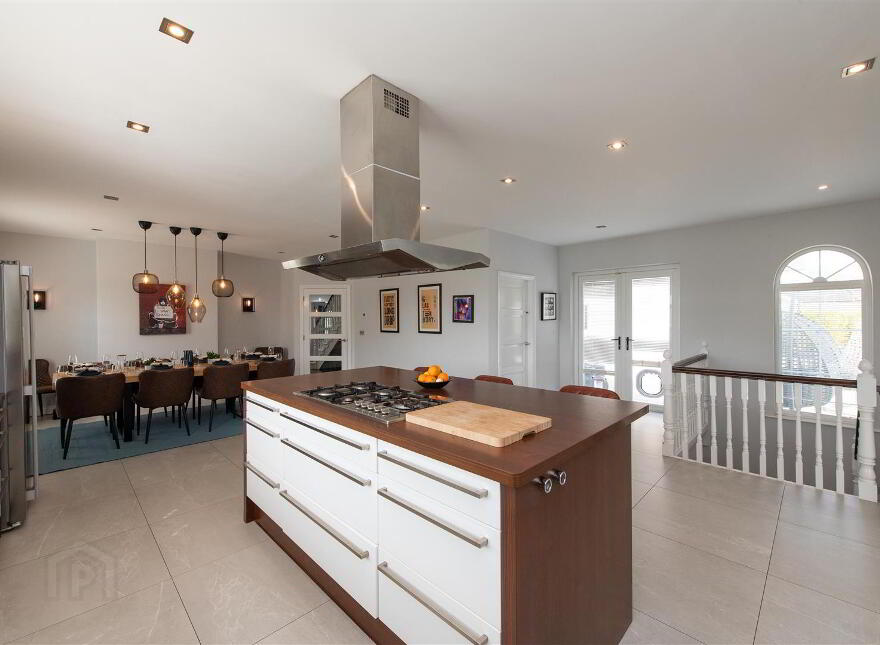 82 Ballynahinch Road, Dromore, BT25 1DX