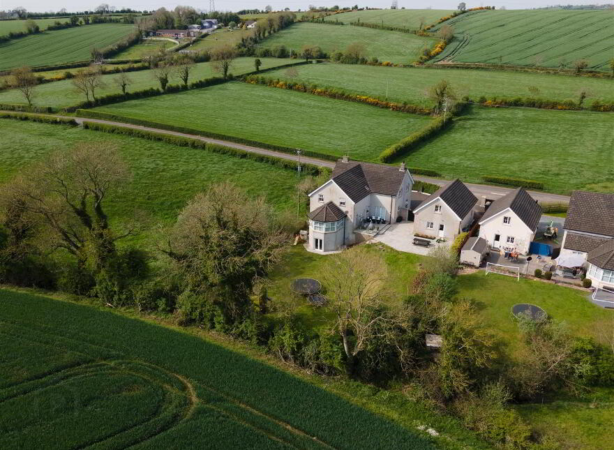 82 Ballynahinch Road, Dromore, BT25 1DX