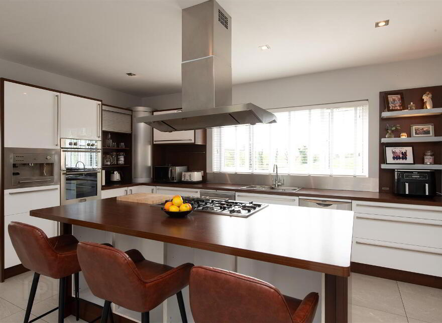 82 Ballynahinch Road, Dromore, BT25 1DX