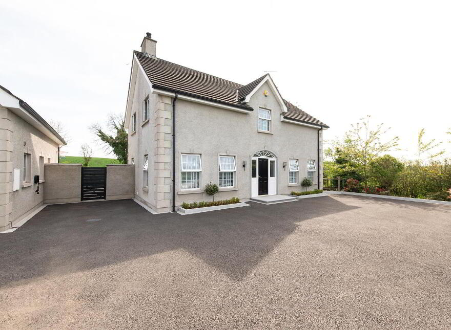 82 Ballynahinch Road, Dromore, BT25 1DX