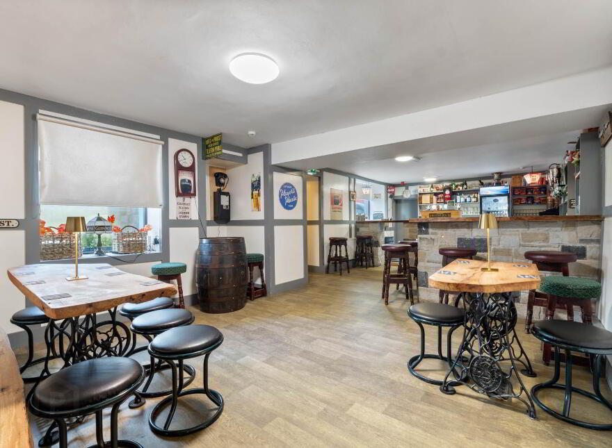 Lough Mask Inn, Treanlaur, Tourmakeady, F12YX36