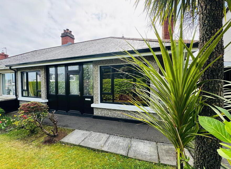 110 Glen Road, Derry, BT48 0BY photo