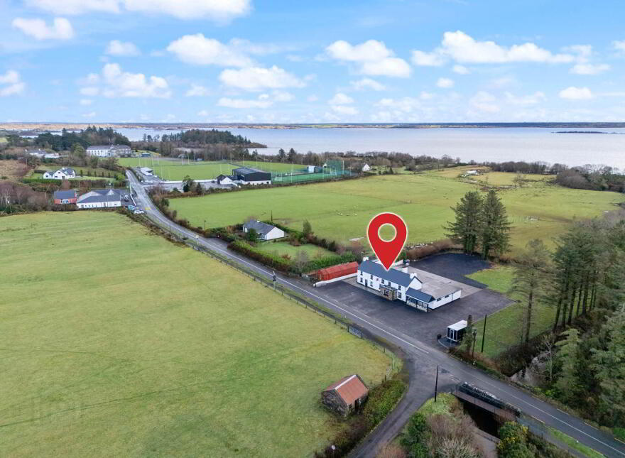 Lough Mask Inn, Treanlaur, Tourmakeady, F12YX36
