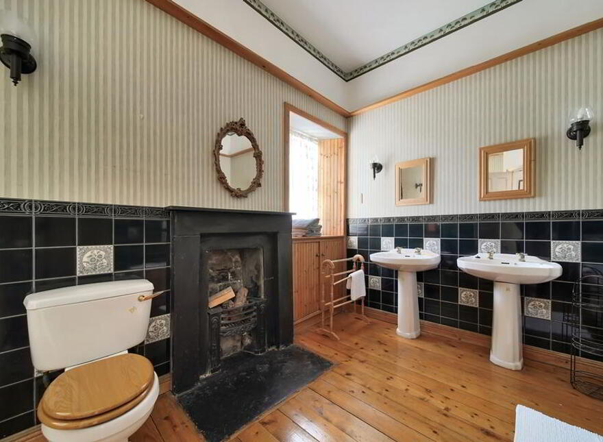 The Old Rectory, Glebe, Killybegs, Donegal, F94N7Y3