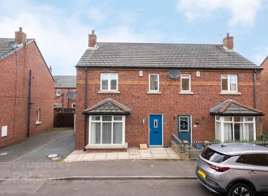 24 Lewis Park, Belfast, BT4 1FE photo