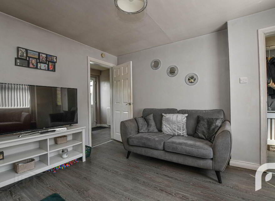 196 Lower Braniel Road, Belfast, BT5 7NH