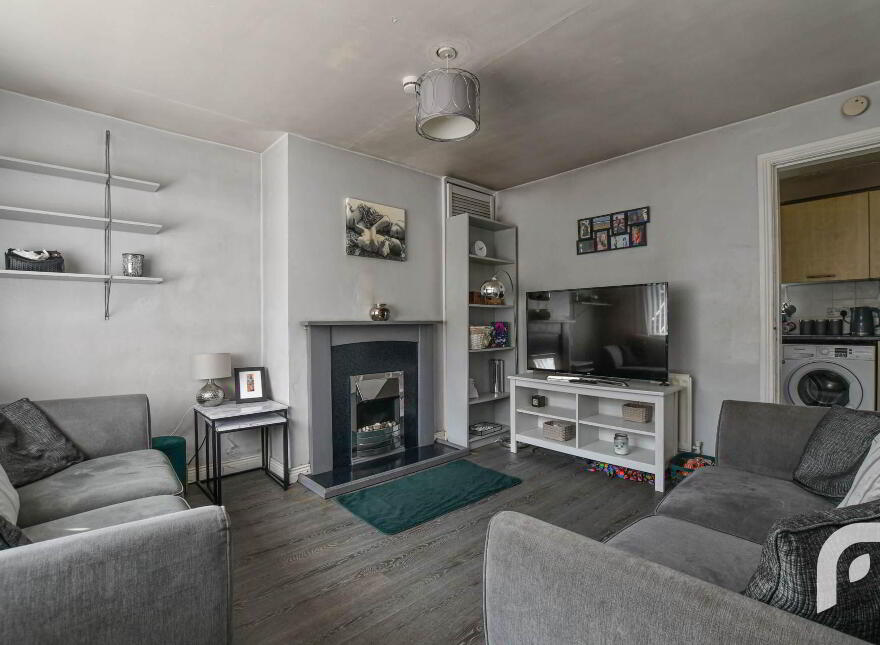 196 Lower Braniel Road, Belfast, BT5 7NH