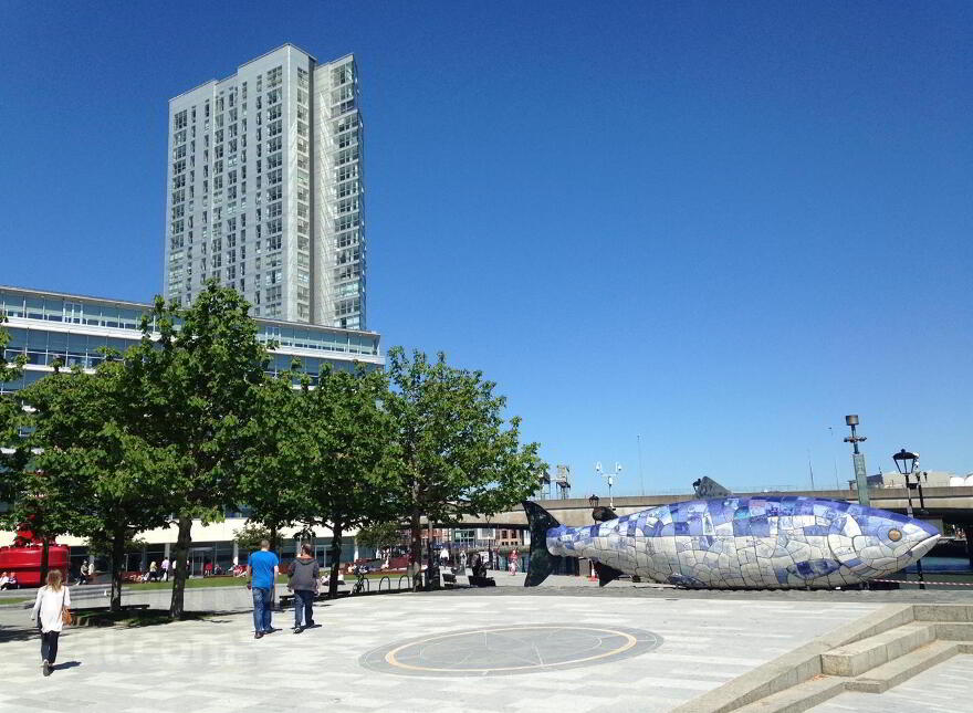 Apt 18.02 The Obel Building, Donegall Quay, Belfast, BT1 3NH photo