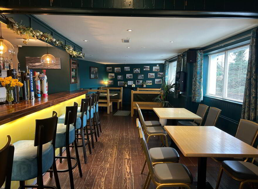 Hunters Bar, 106 Cushendall Road, Ballyvoy, Ballycastle, BT54 6RA