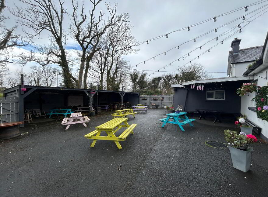 Hunters Bar, 106 Cushendall Road, Ballyvoy, Ballycastle, BT54 6RA