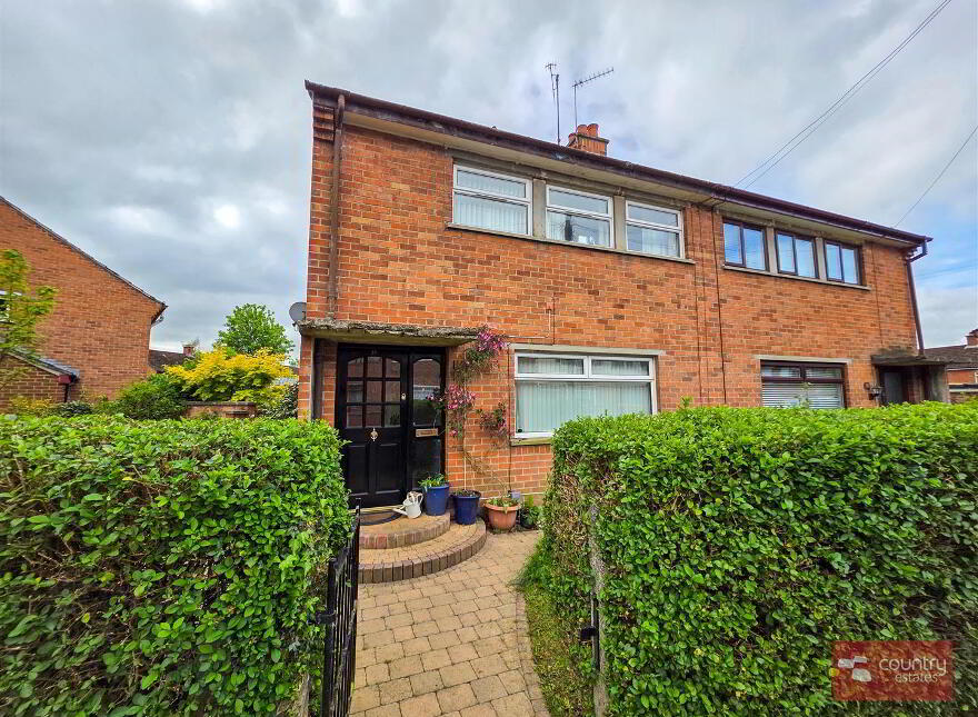 38 Grays Park Avenue, Belfast, BT8 7QE photo