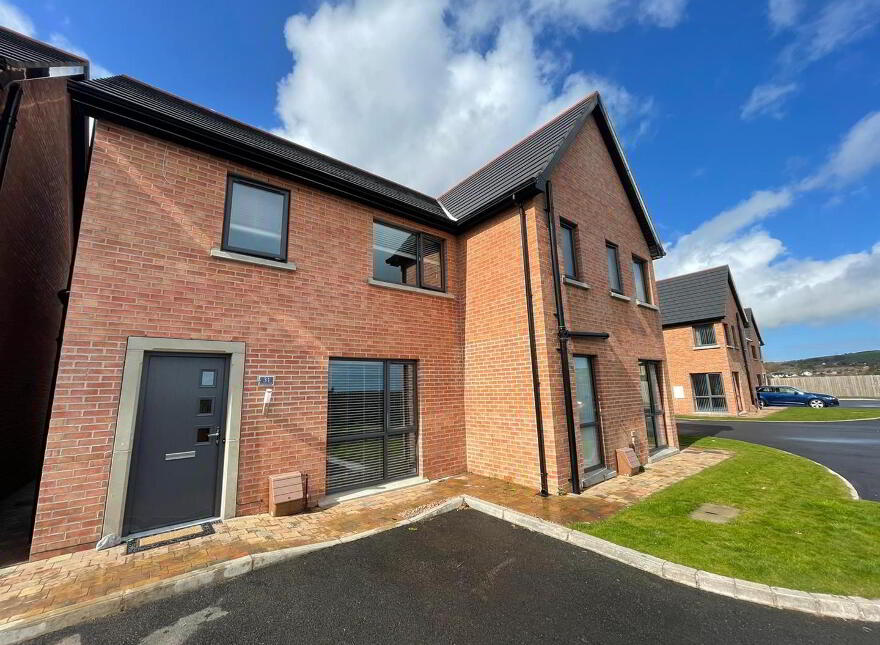 31 Glenwell Mews, Glengormley, Newtownabbey, BT36 7FP photo