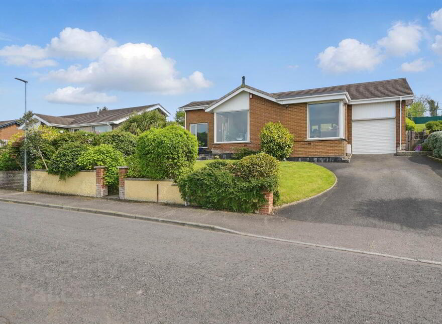 22 Carlston Avenue, Holywood, BT18 0NF photo