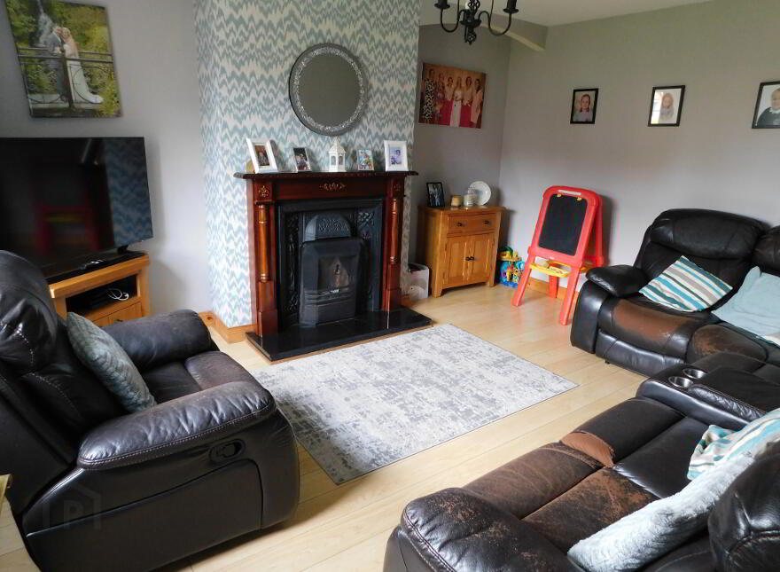 12 Pinefield Meadows, Killyclogher, Omagh, BT79 7YQ