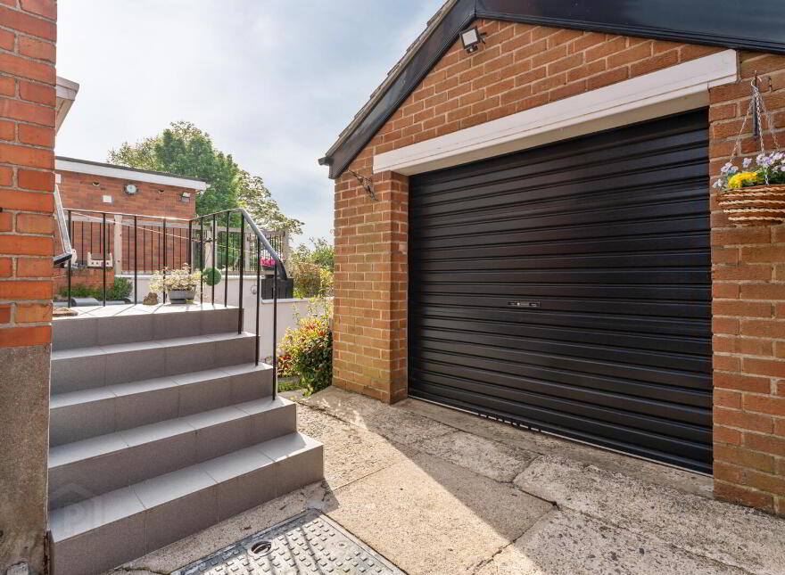 4 Mount Regan Avenue, Dundonald, Belfast, BT16 1JA