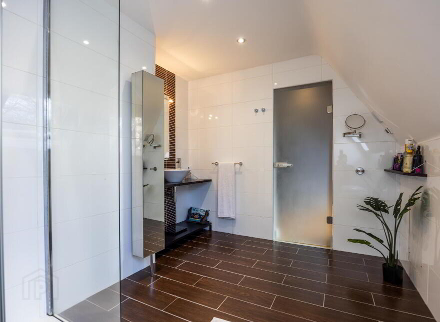 1 Crawfordsburn Wood, Crawfordsburn, Bangor, BT19 1XB