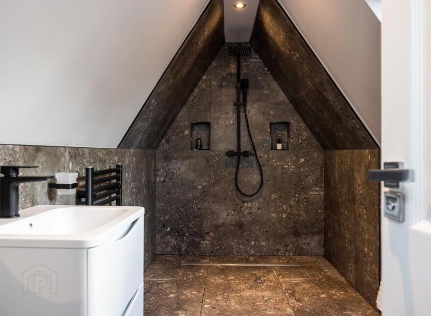1 Crawfordsburn Wood, Crawfordsburn, Bangor, BT19 1XB