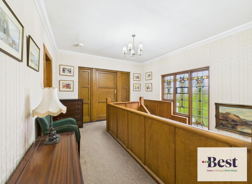 1 Lansdowne Crescent, Larne, BT40 1BW