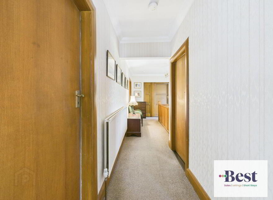 1 Lansdowne Crescent, Larne, BT40 1BW