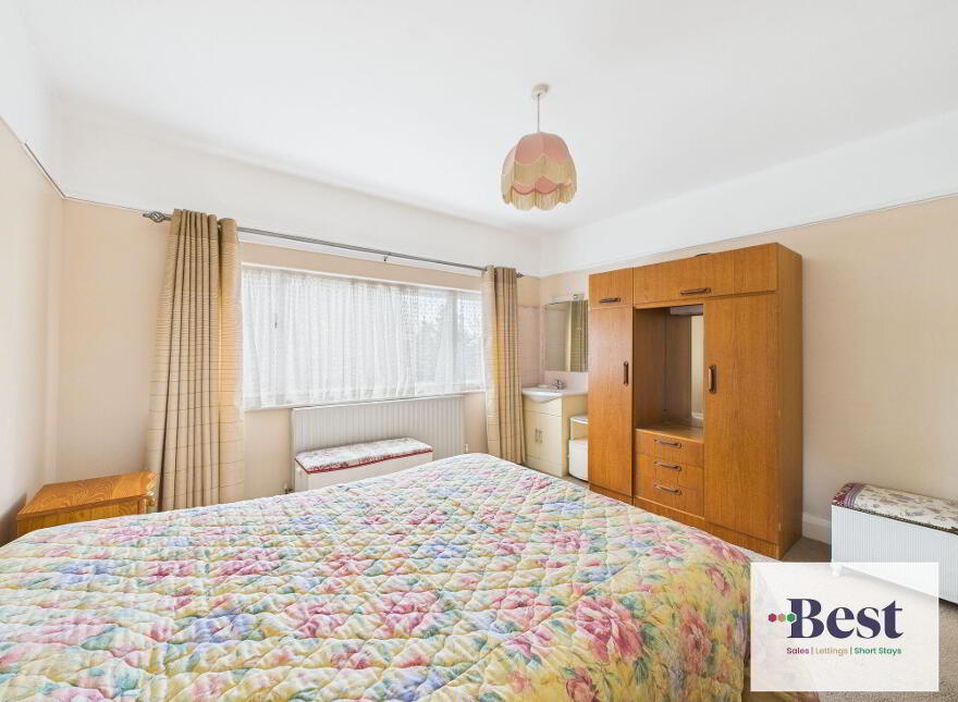 1 Lansdowne Crescent, Larne, BT40 1BW