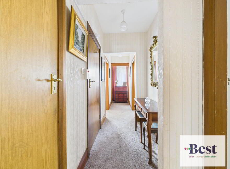 1 Lansdowne Crescent, Larne, BT40 1BW