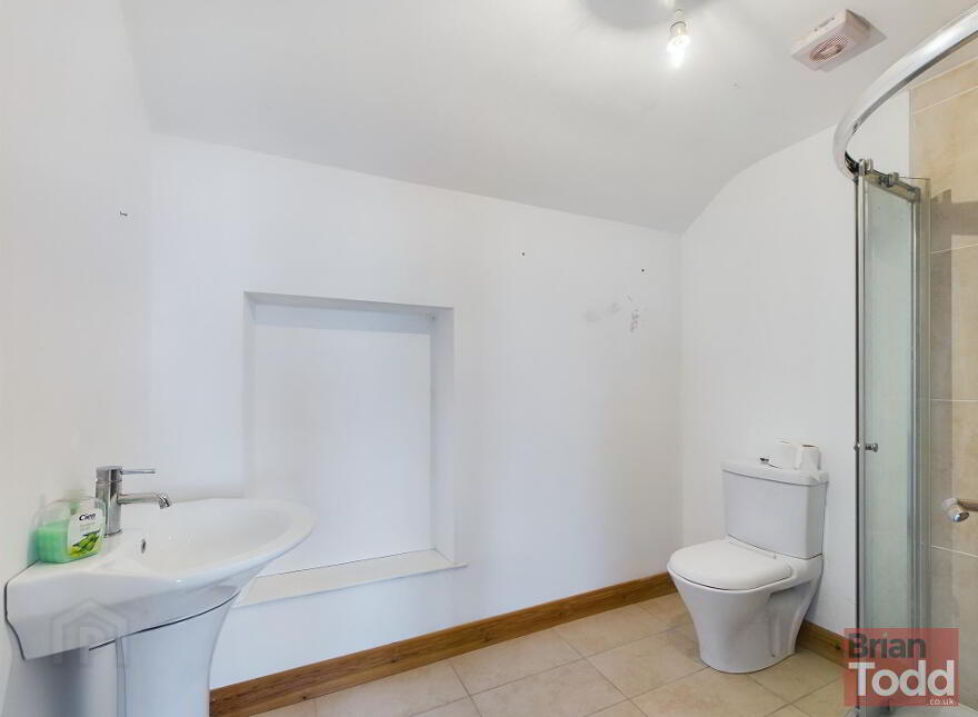 43 Belfast Road, Whitehead, BT38 9SP