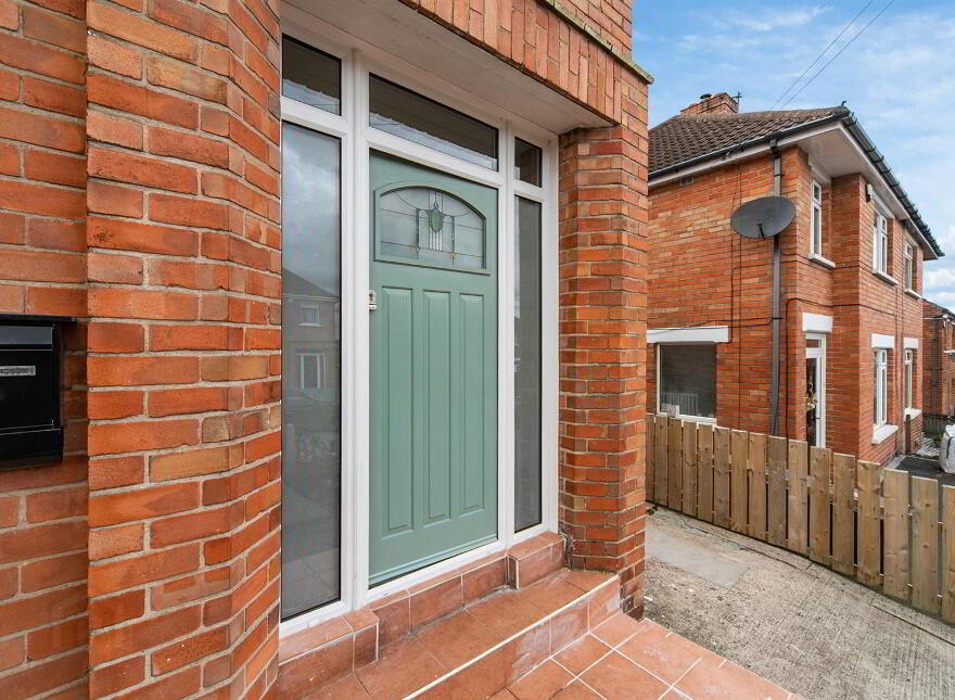 133 Knockbreda Park, Rosetta, Belfast, BT6 0HE