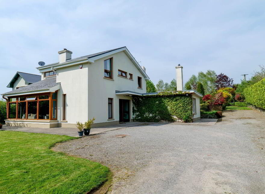 Smiths Road, Charleville, P56AK24 photo