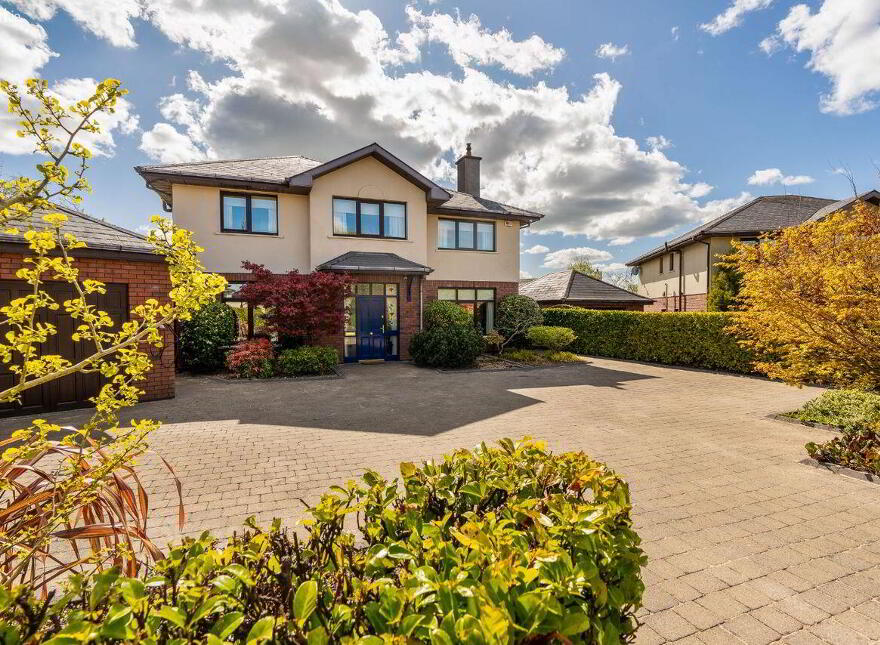 38 Heatherfield, Ballymaw, Waterfall, Cork photo