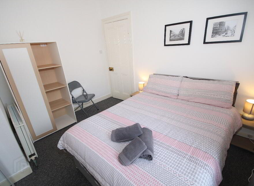 200 Ravenhill Avenue, Belfast, BT6 8LL