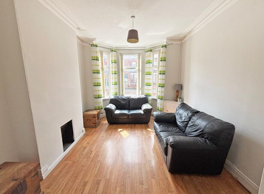 200 Ravenhill Avenue, Belfast, BT6 8LL