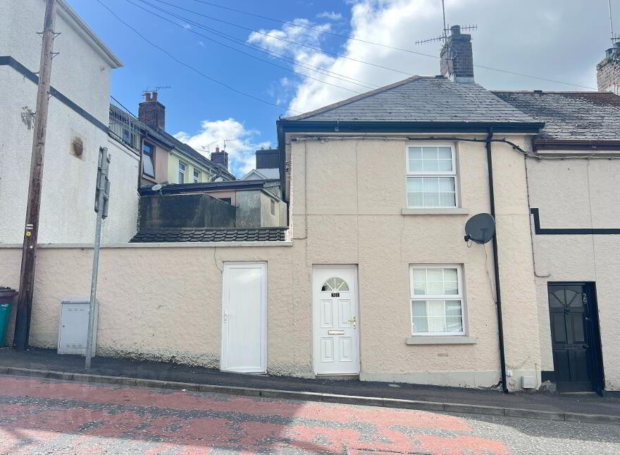 31 Cowan Street, Newry, BT34 2AR photo