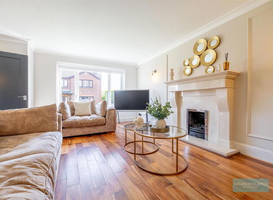 8 Highfields Close, Lisburn, BT28 3GL