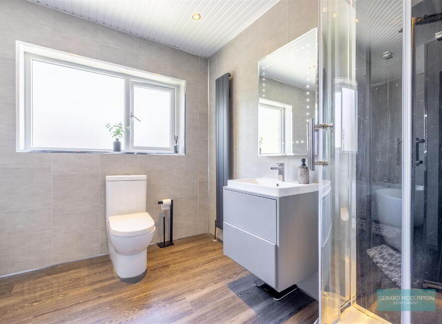 8 Highfields Close, Lisburn, BT28 3GL