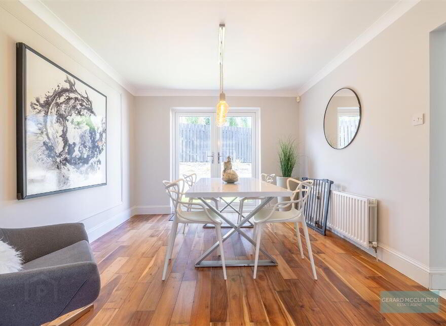 8 Highfields Close, Lisburn, BT28 3GL