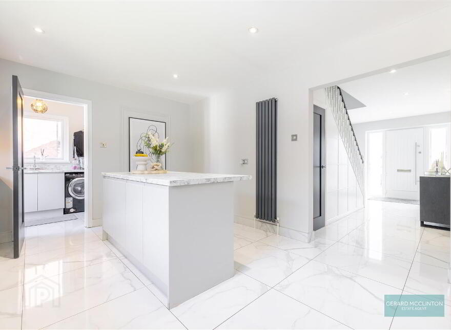 8 Highfields Close, Lisburn, BT28 3GL