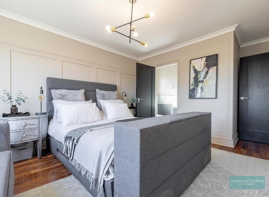 8 Highfields Close, Lisburn, BT28 3GL