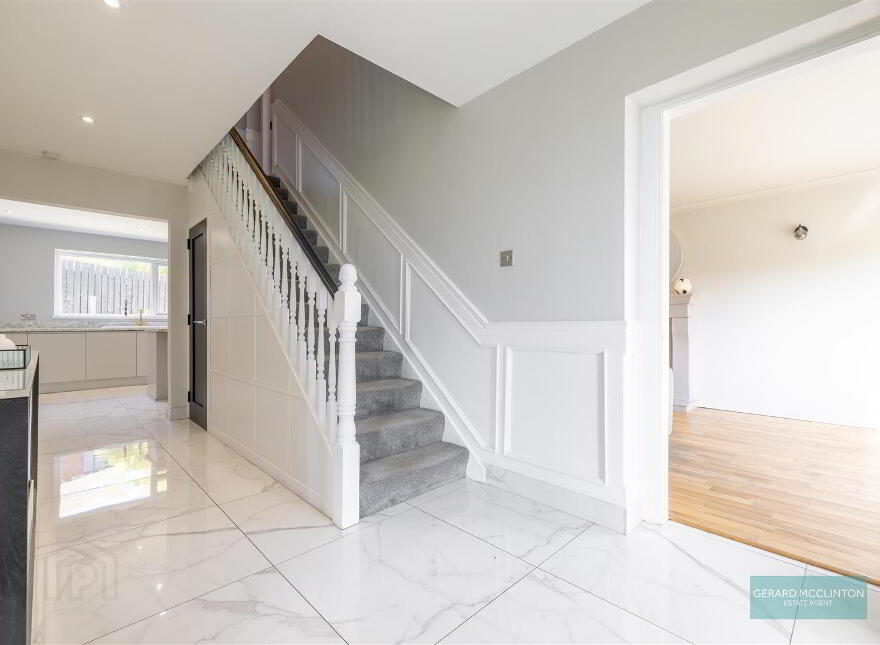 8 Highfields Close, Lisburn, BT28 3GL