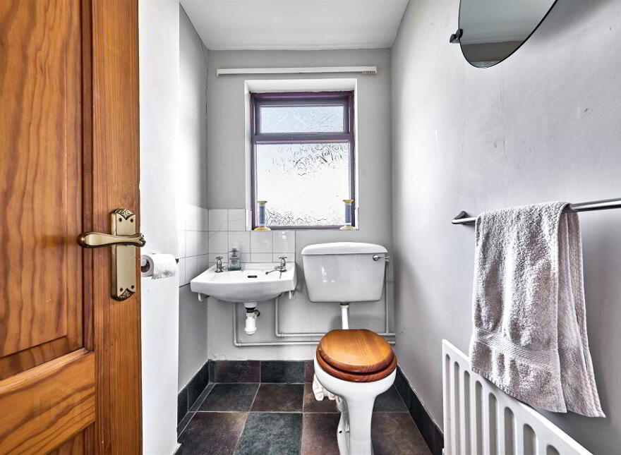 99 Coleraine Road, Portrush, BT56 8HM