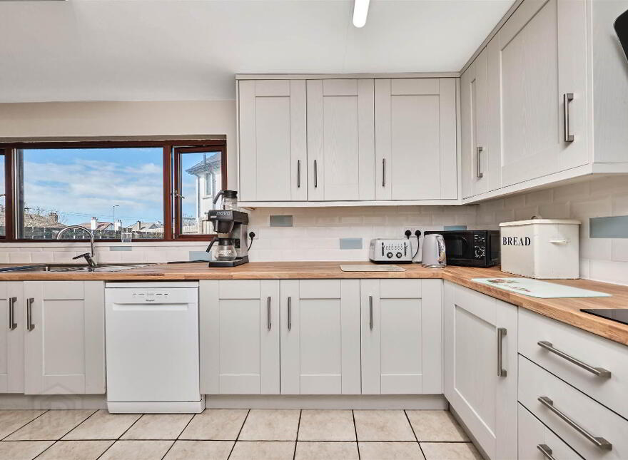 99 Coleraine Road, Portrush, BT56 8HM