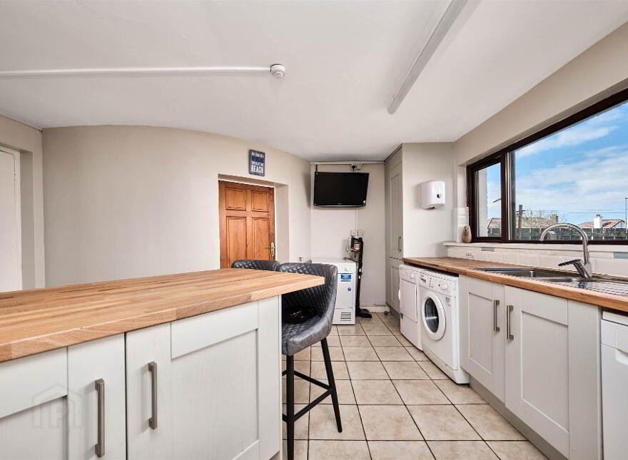 99 Coleraine Road, Portrush, BT56 8HM