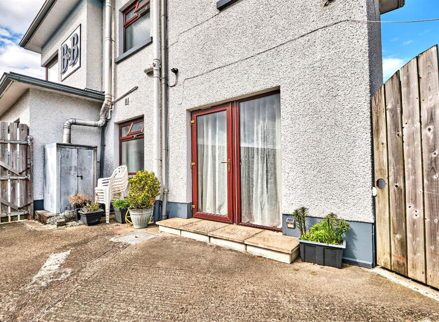 99 Coleraine Road, Portrush, BT56 8HM