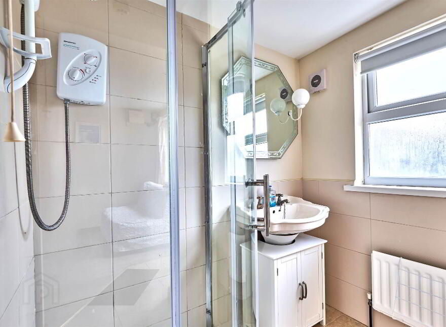 99 Coleraine Road, Portrush, BT56 8HM