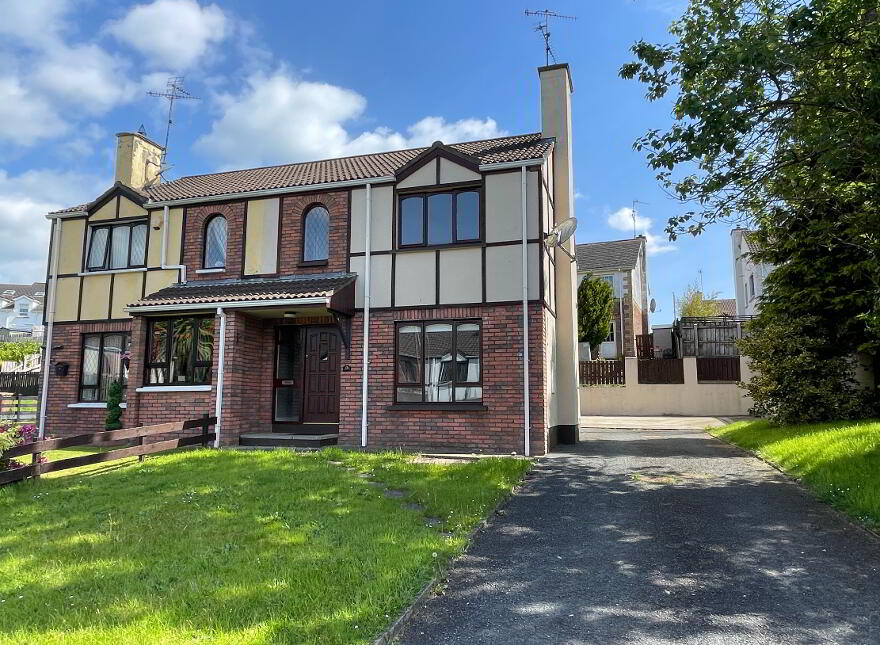 15 Westbury Gardens, Cookstown, BT80 8WE photo