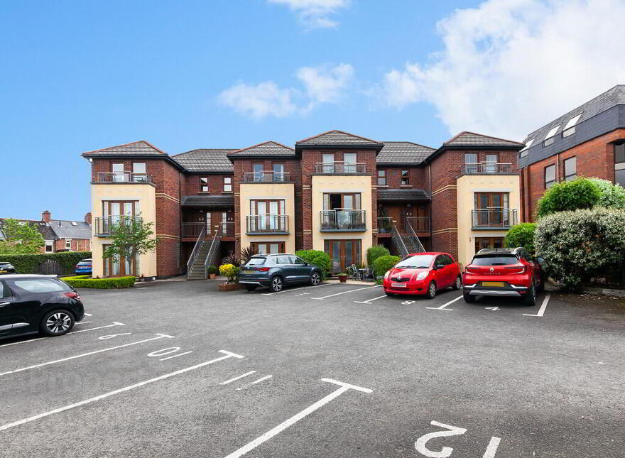 Apt 4 Delamount, 5 Dundela Park, Belfast, BT4 1PH photo