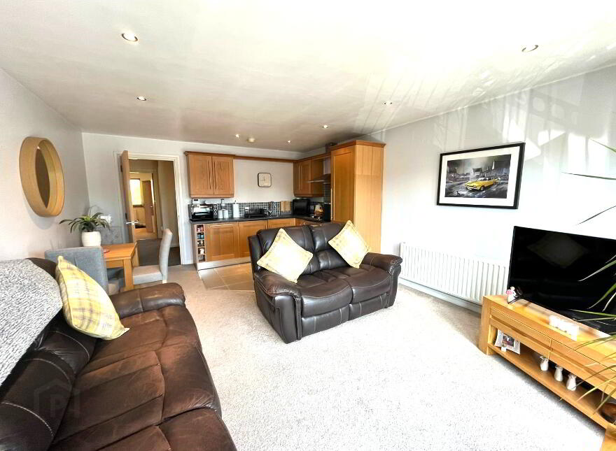 Apt 4 North Square 92 North Road, Carrickfergus, BT38 8LZ
