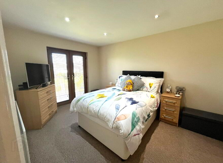 Apt 4 North Square 92 North Road, Carrickfergus, BT38 8LZ