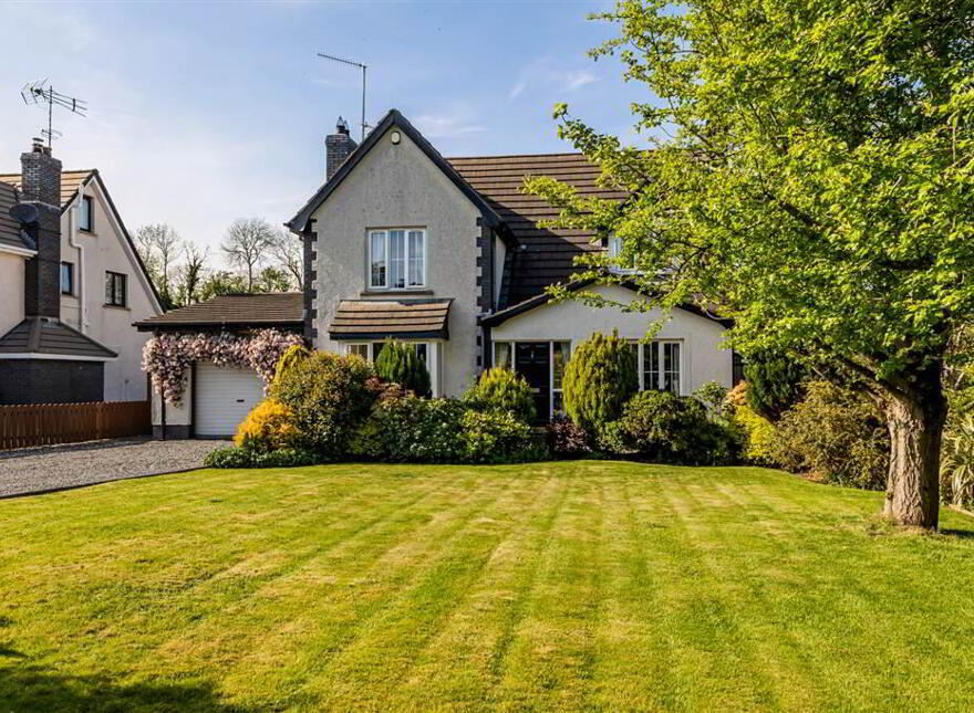 30 Glenview, Annahilt, Royal Hillsborough, BT26 6RD photo