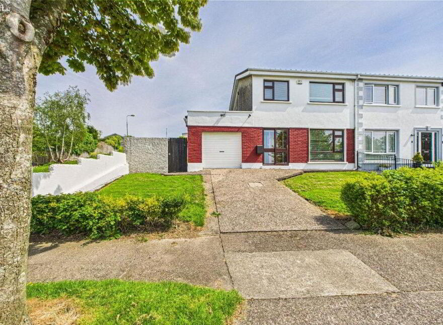 36 Crescent Drive, Hillview, Waterford City Centre, Waterford photo